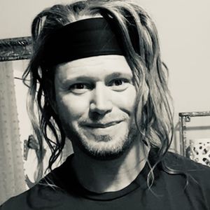 Meet your Posher, Clint